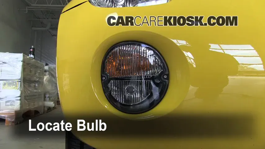 2007 Pontiac Solstice 2.4L 4 Cyl. Lights Turn Signal - Front (replace bulb)